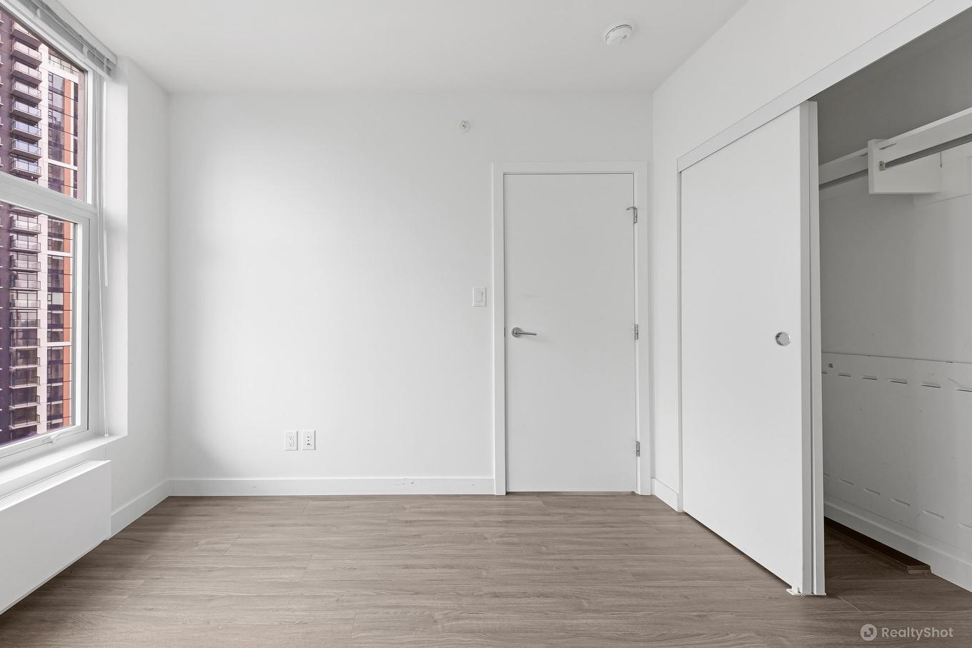 1909-13655 Fraser Highway, Surrey, BC