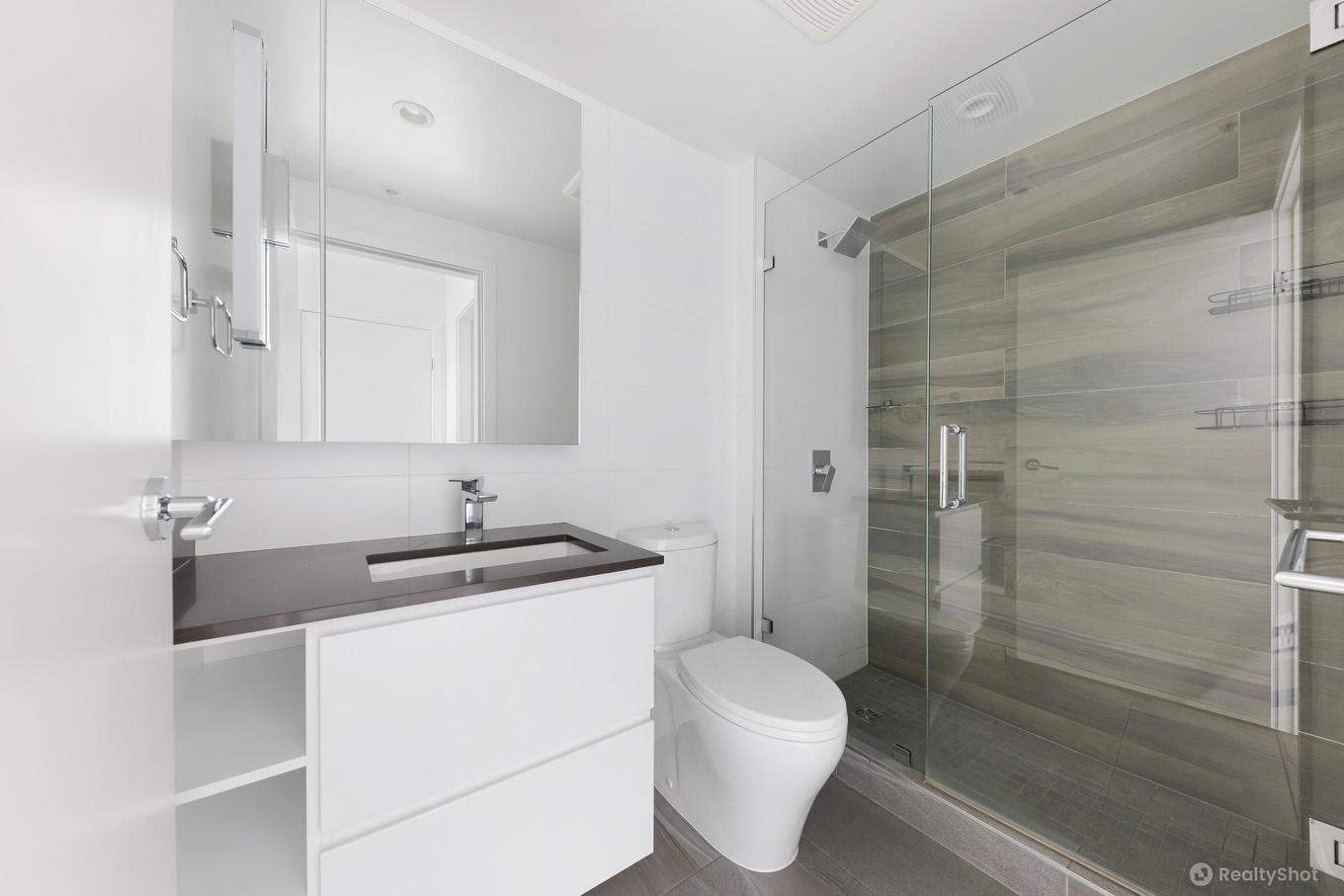 1909-13655 Fraser Highway, Surrey, BC