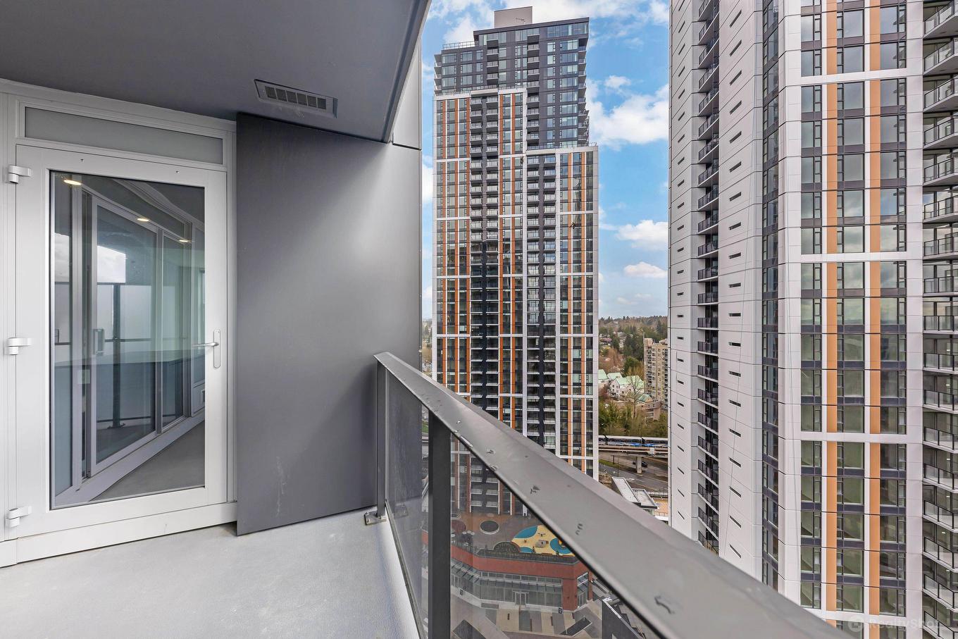 1909-13655 Fraser Highway, Surrey, BC