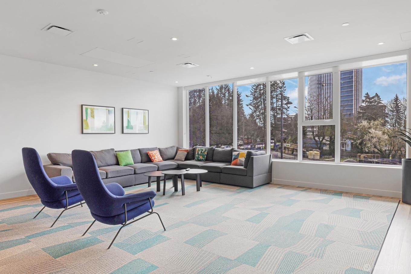 1909-13655 Fraser Highway, Surrey, BC