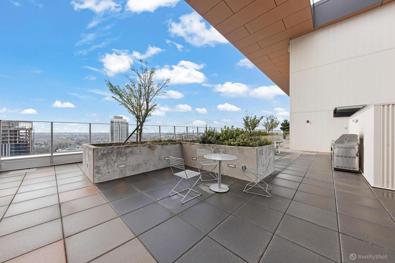 1909-13655 Fraser Highway, Surrey, BC