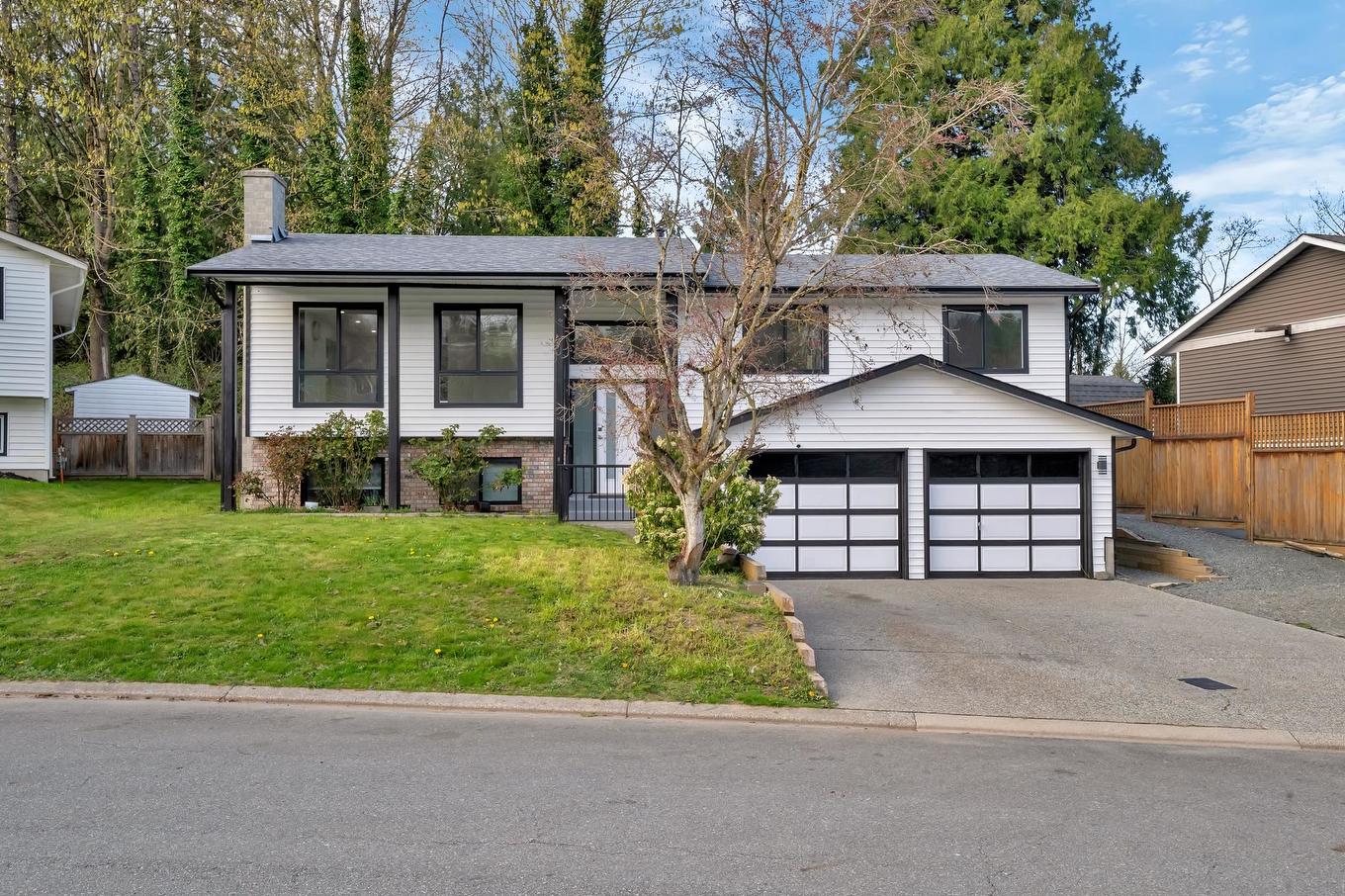 32955 Malahat Place, Abbotsford, BC