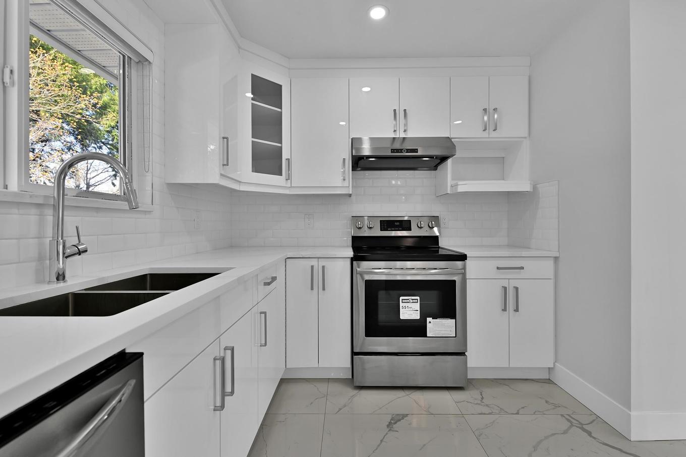 32955 Malahat Place, Abbotsford, BC