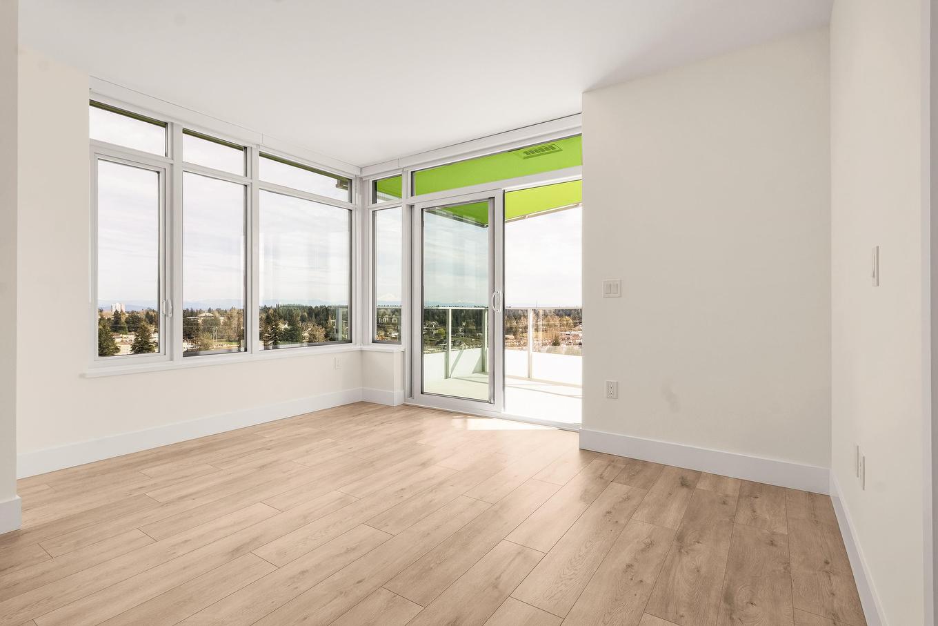 1802-10428 Whalley Boulevard, Surrey, BC