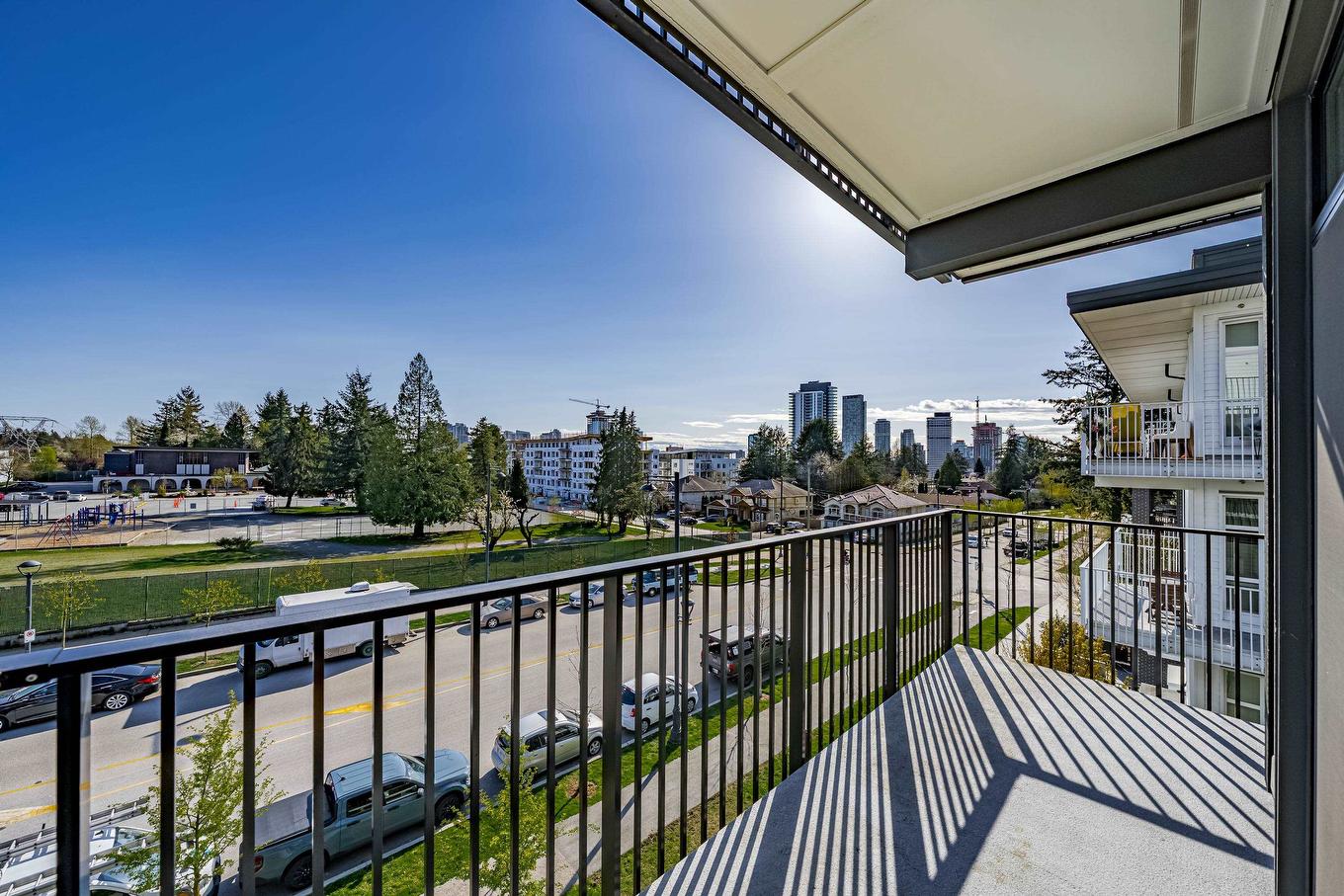 318-13933 105 Boulevard, Surrey, BC