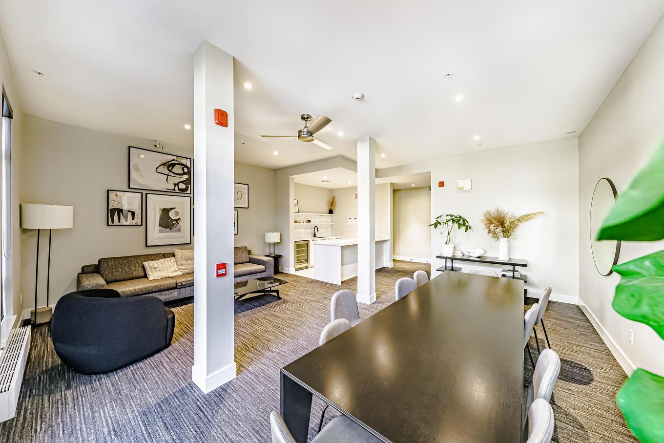 318-13933 105 Boulevard, Surrey, BC