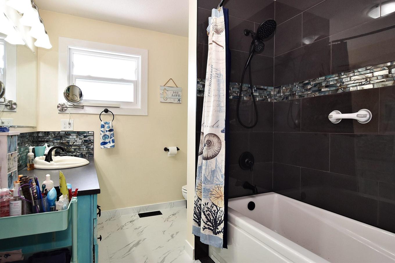 7822 Cedar Street, Mission, BC