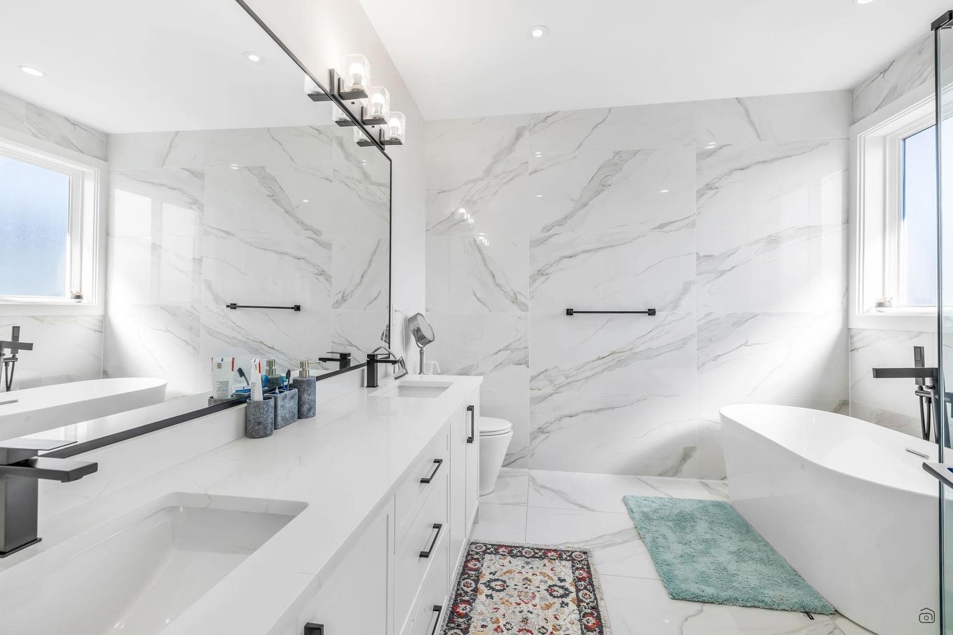 7118 Fisher Drive, Surrey, BC