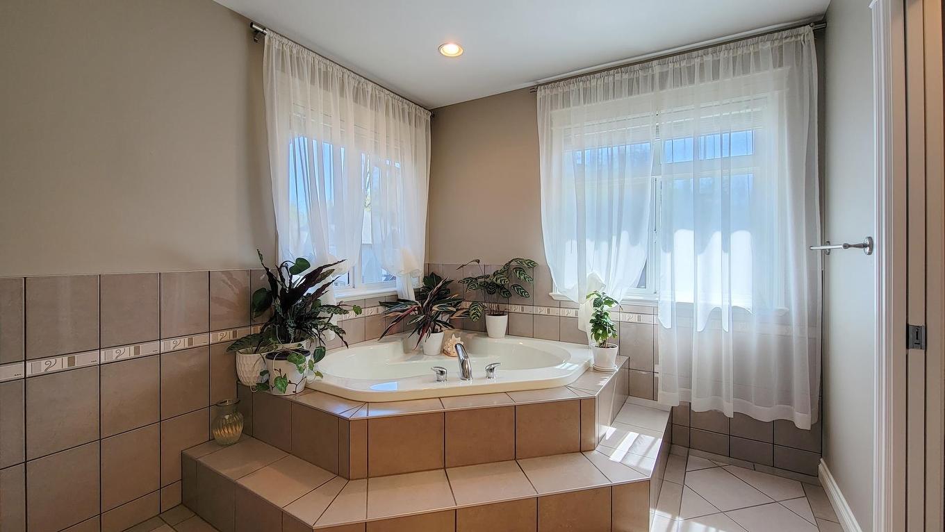 30-33925 Araki Court, Mission, BC