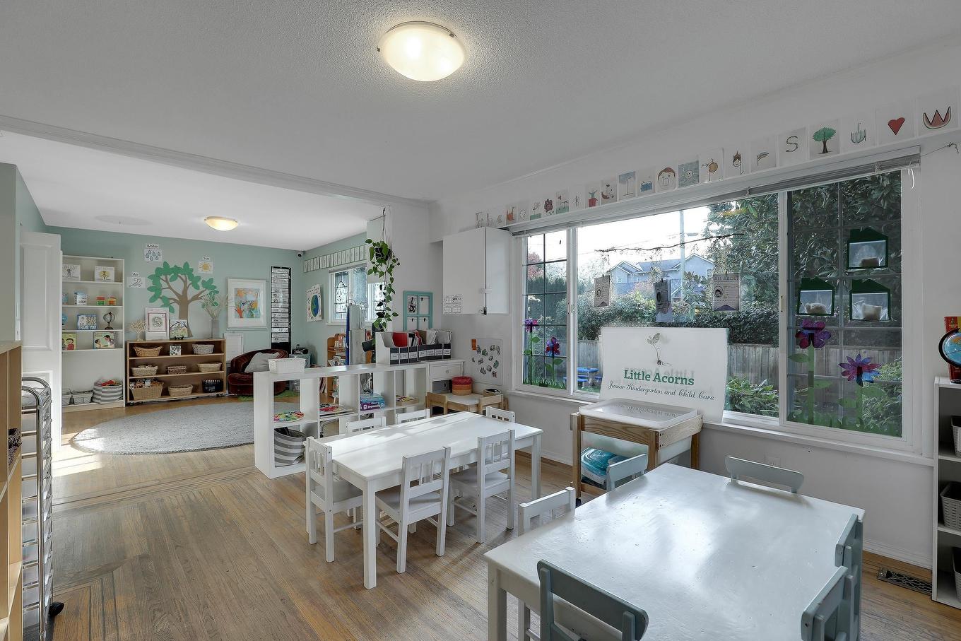 1554 Stevens Street, White Rock, BC