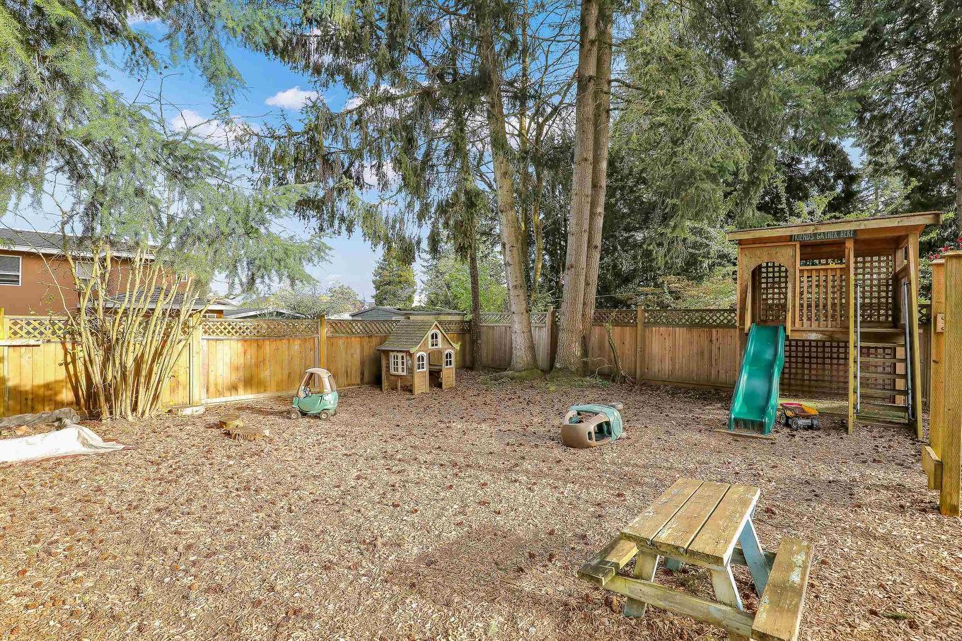 1554 Stevens Street, White Rock, BC