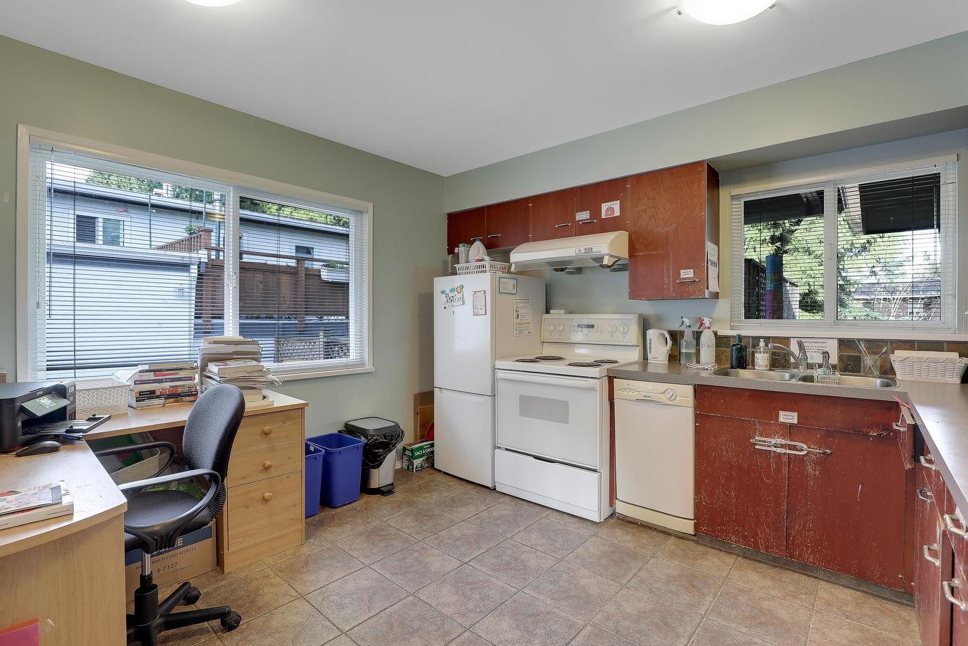 1554 Stevens Street, White Rock, BC