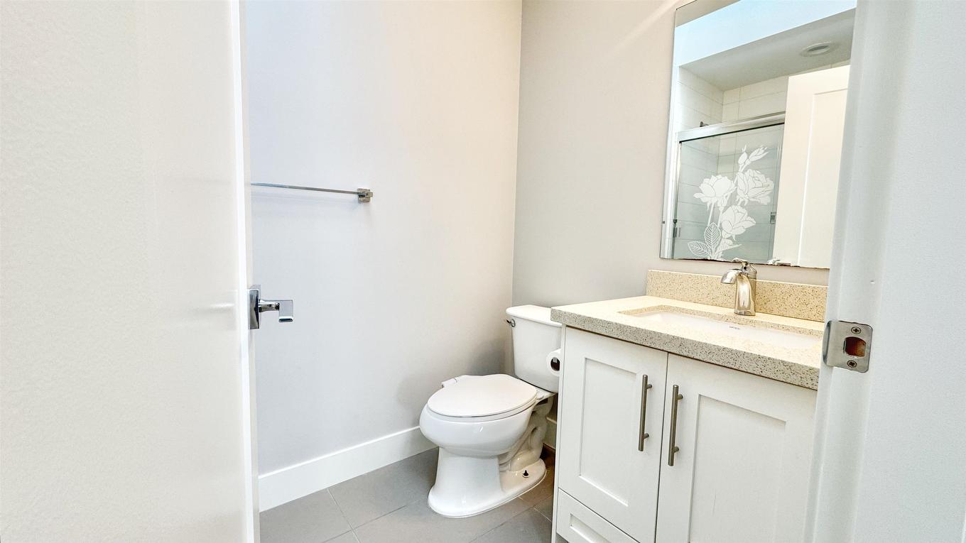 14-6162 138 Street, Surrey, BC