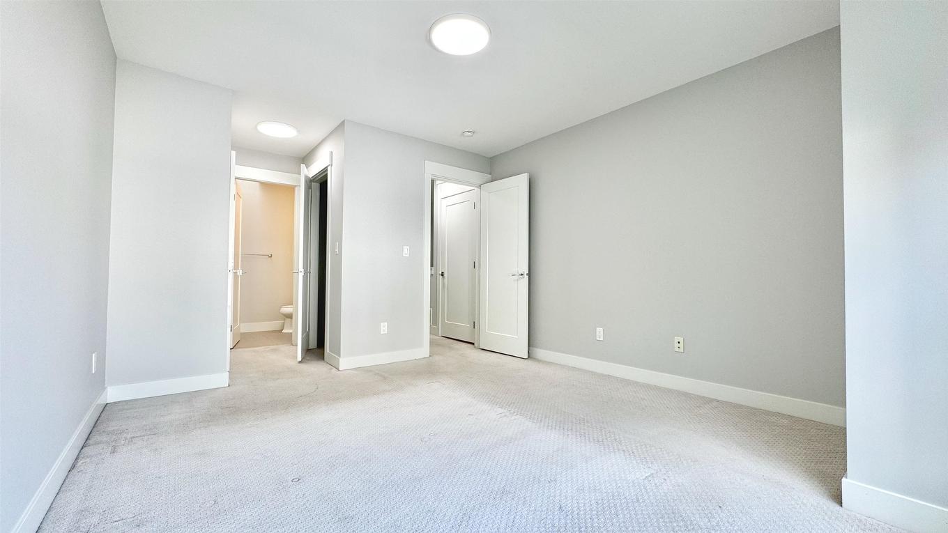 14-6162 138 Street, Surrey, BC