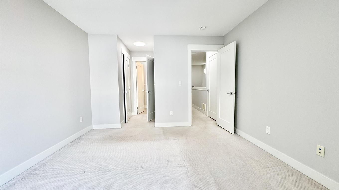 14-6162 138 Street, Surrey, BC