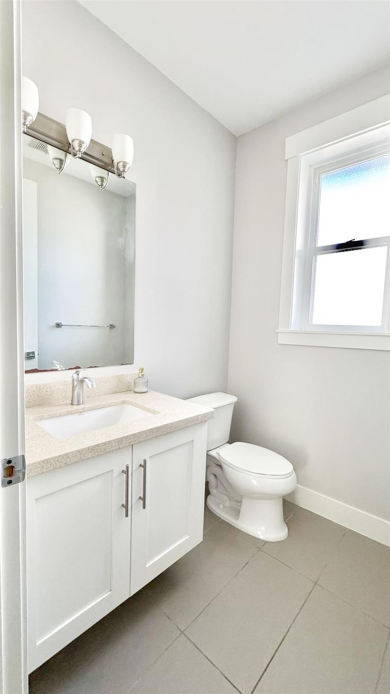 14-6162 138 Street, Surrey, BC