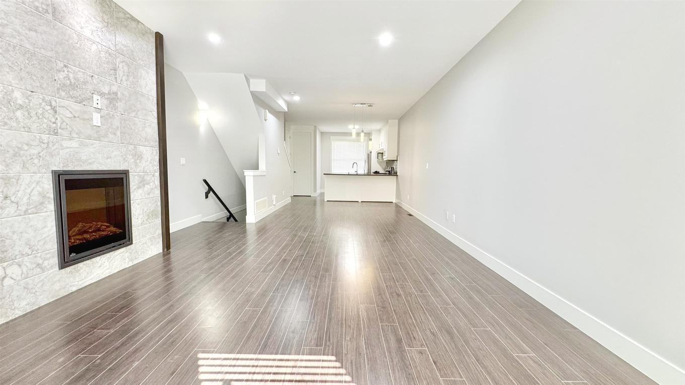 14-6162 138 Street, Surrey, BC