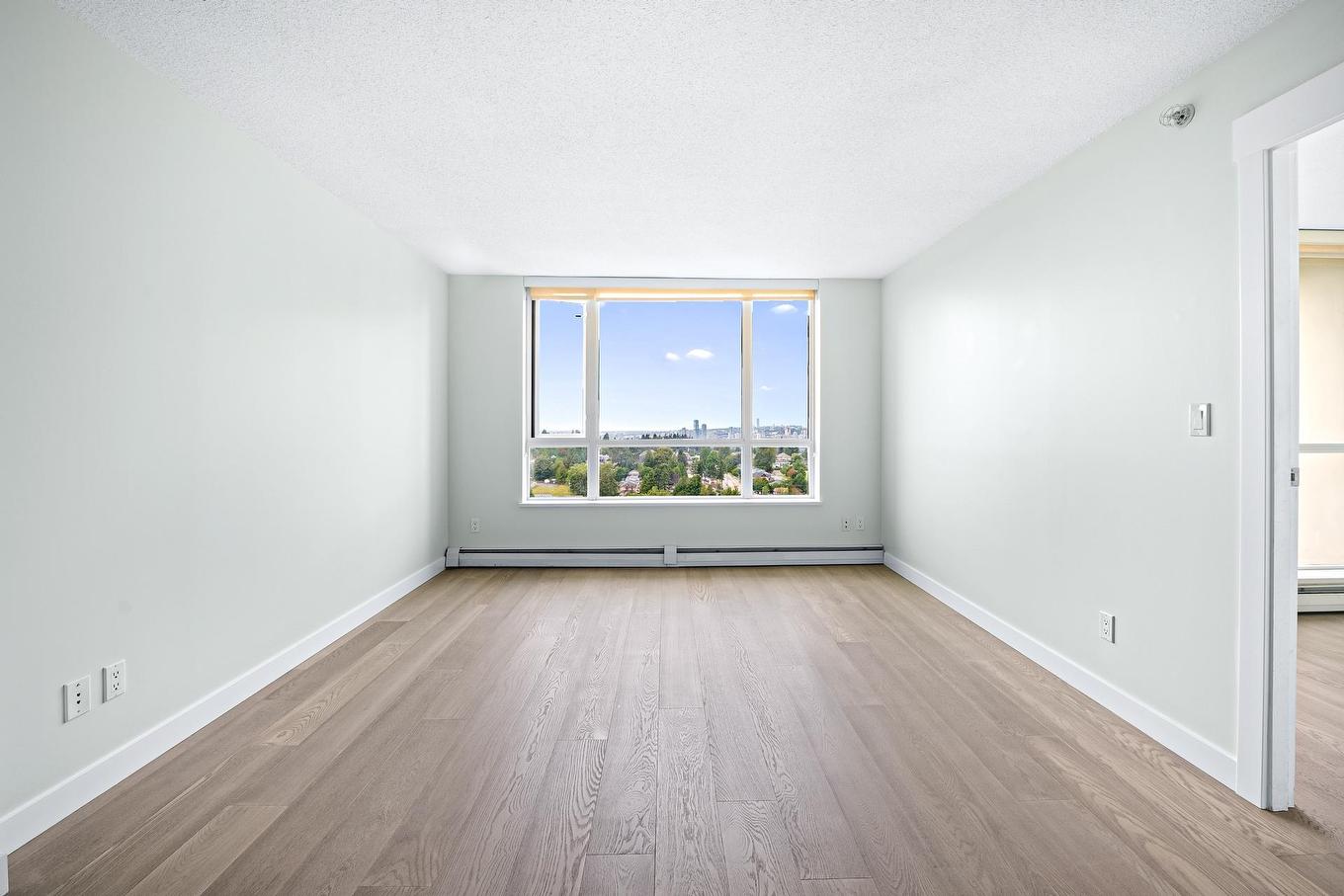 1805-10777 University Drive, Surrey, BC