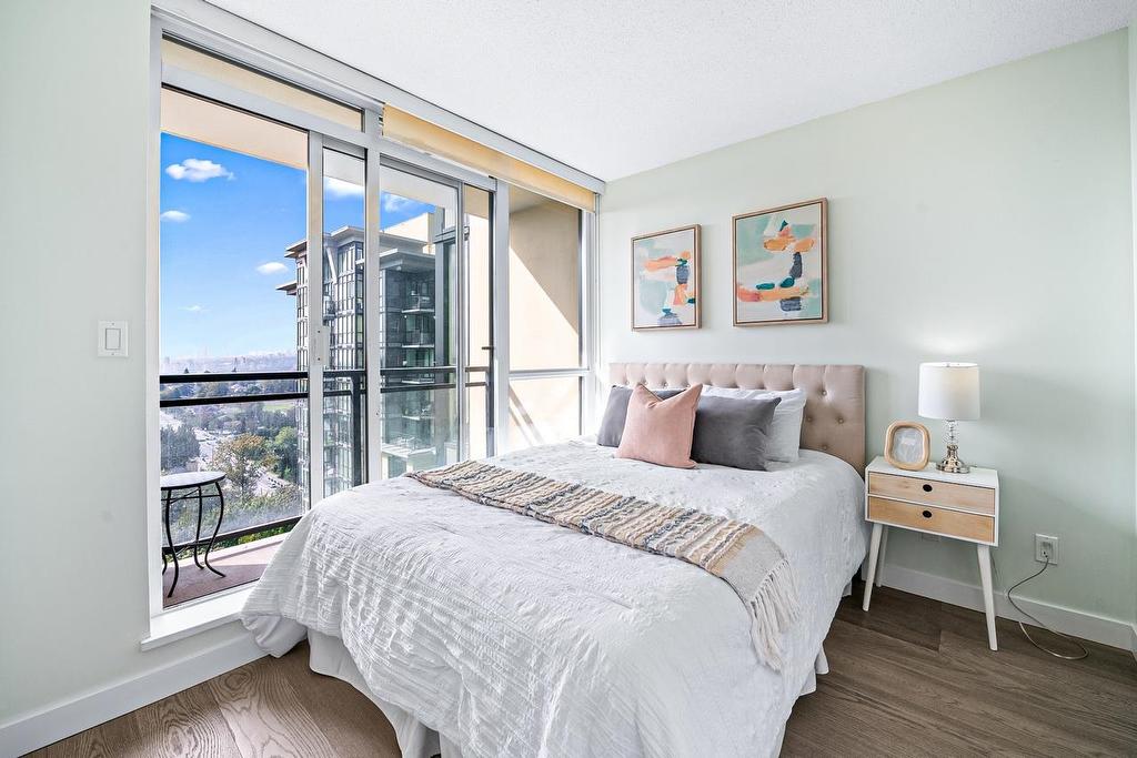 1805-10777 University Drive, Surrey, BC