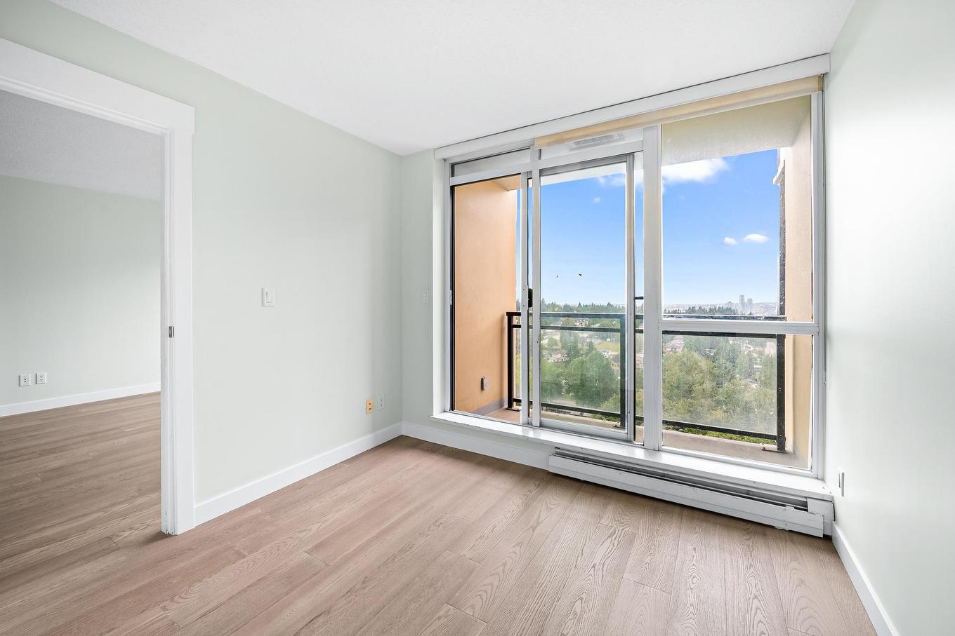 1805-10777 University Drive, Surrey, BC