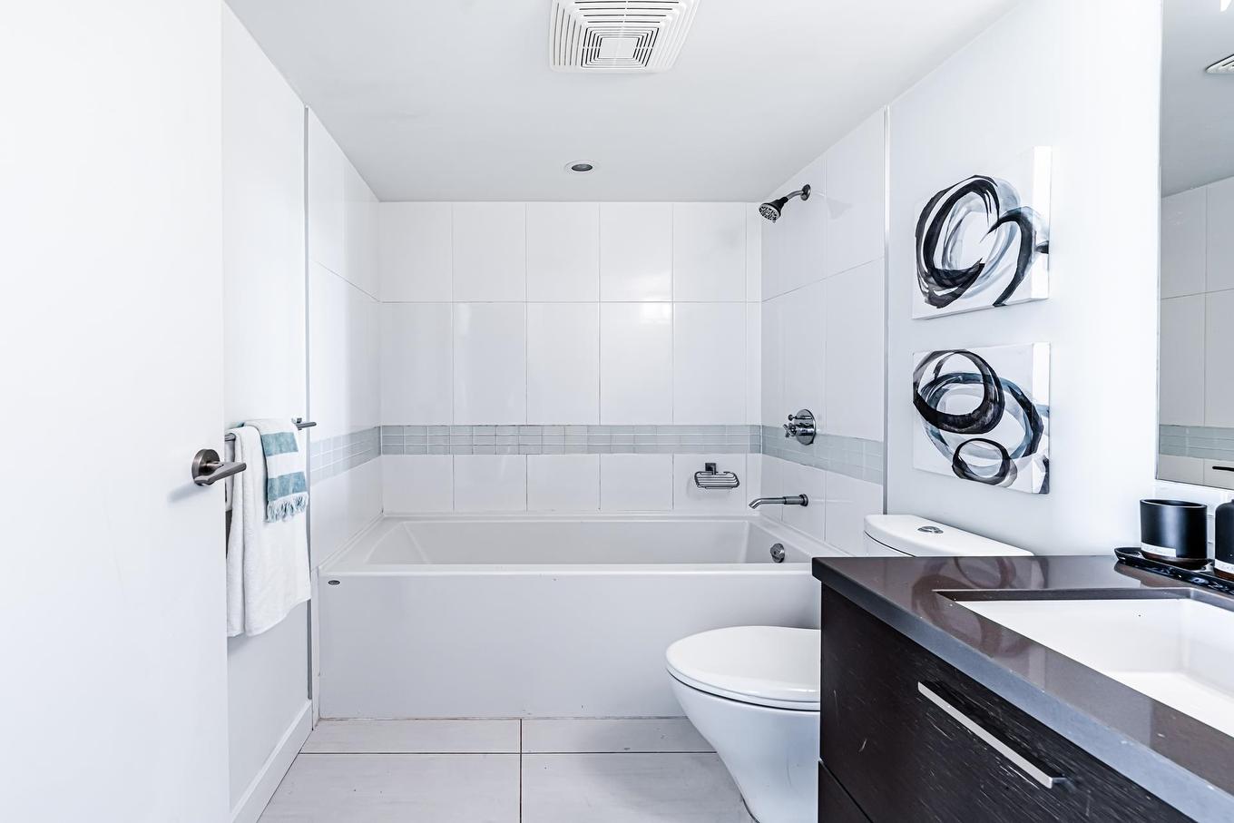 1805-10777 University Drive, Surrey, BC