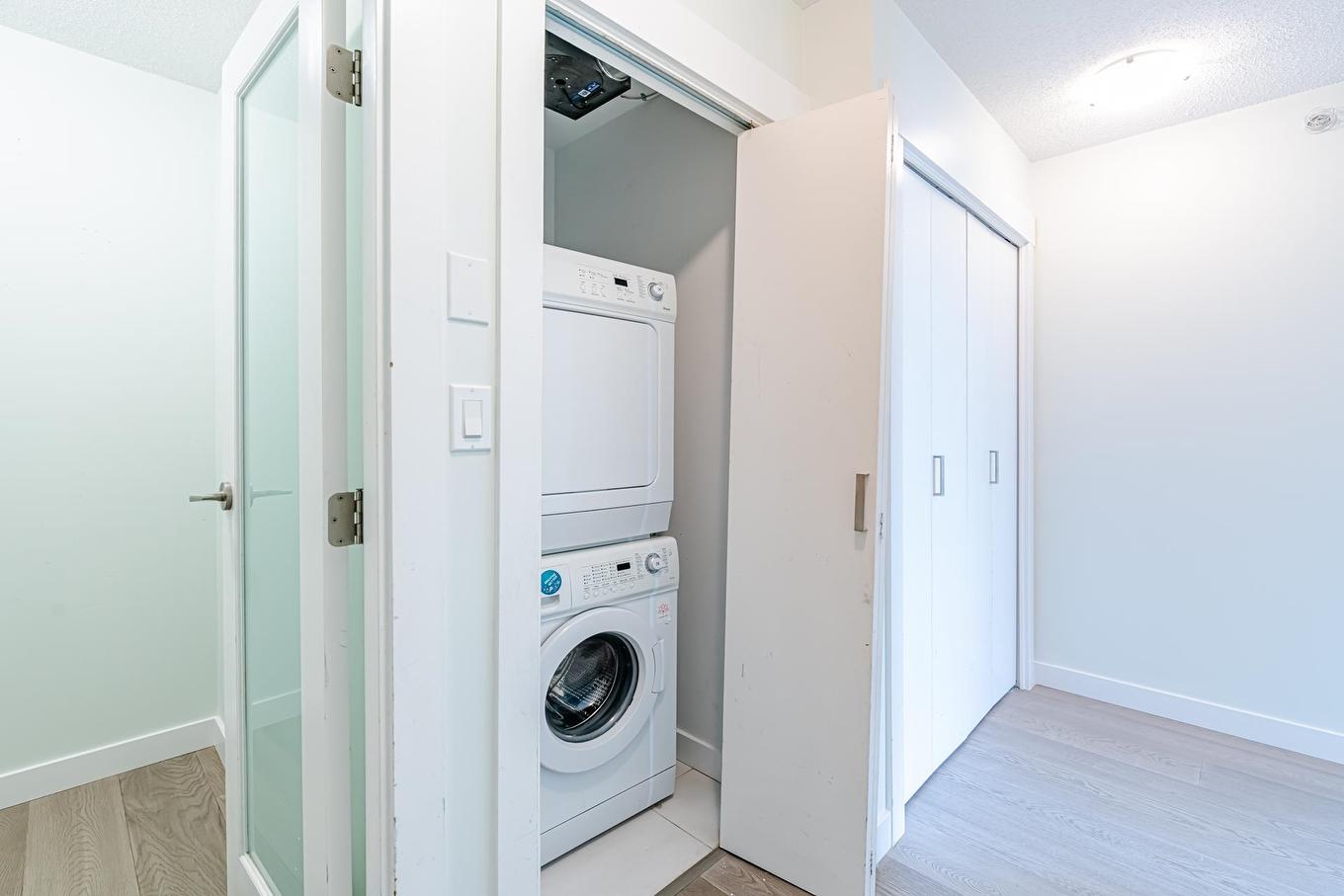 1805-10777 University Drive, Surrey, BC