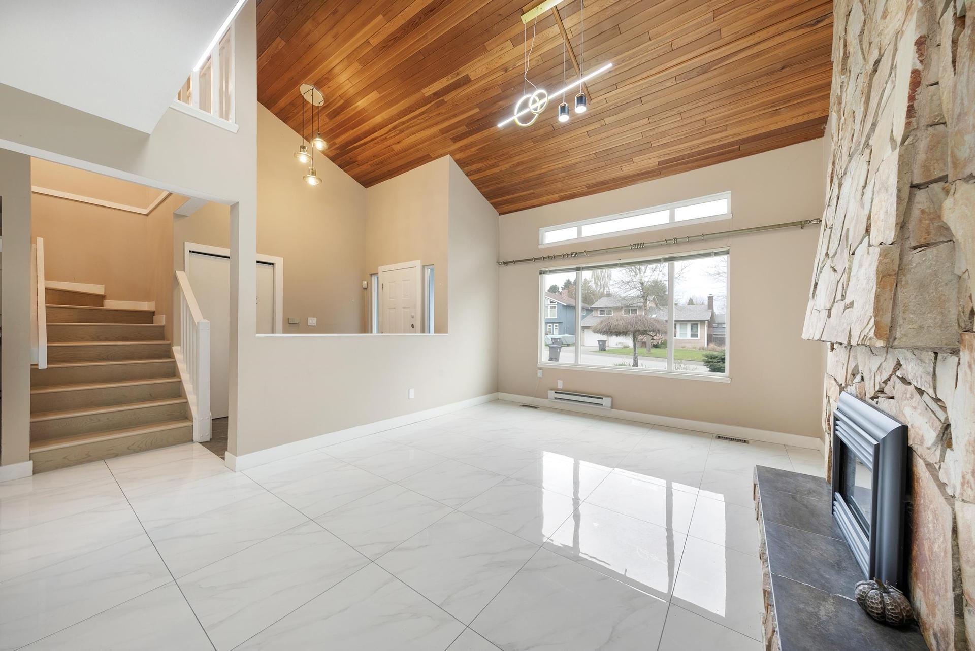 15006 99A Avenue, Surrey, BC
