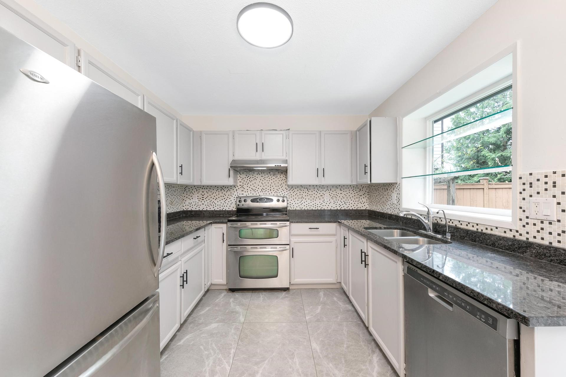 15006 99A Avenue, Surrey, BC
