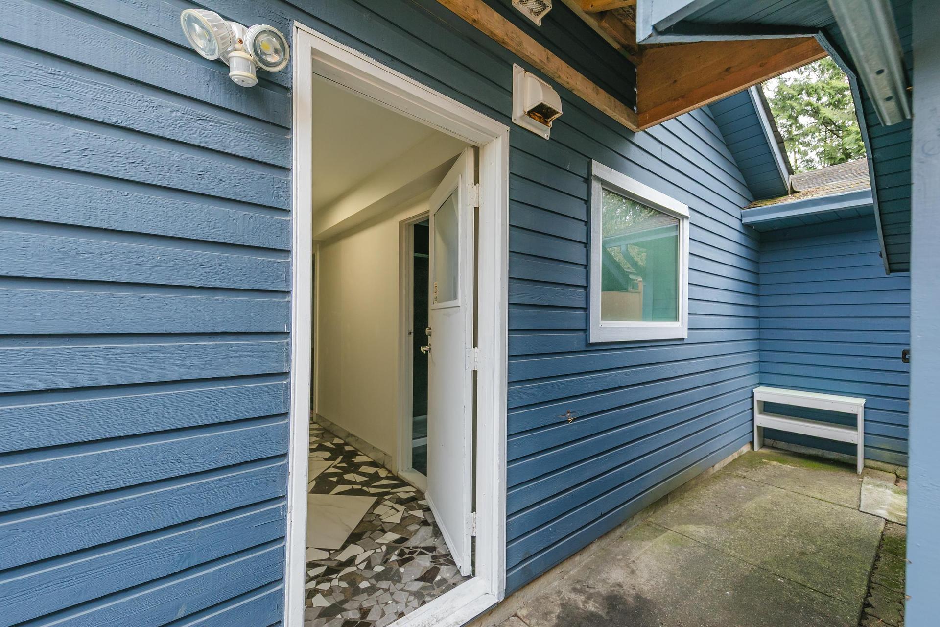 15006 99A Avenue, Surrey, BC
