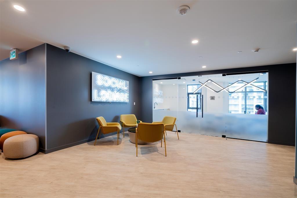 Th1-10448 University Drive, Surrey, BC