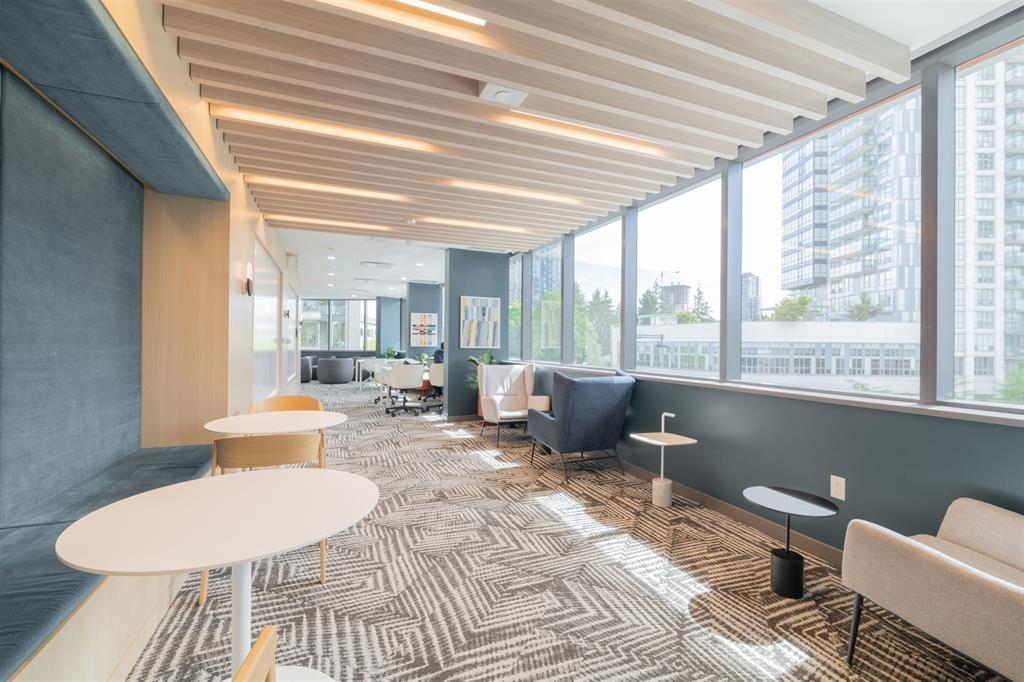 Th1-10448 University Drive, Surrey, BC