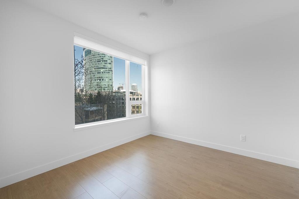 301-13387 Old Yale Road, Surrey, BC