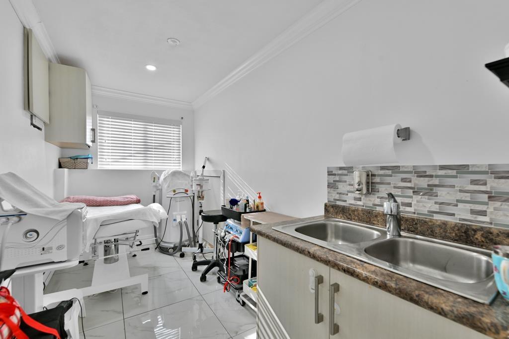 3244 Clearbrook Road, Abbotsford, BC