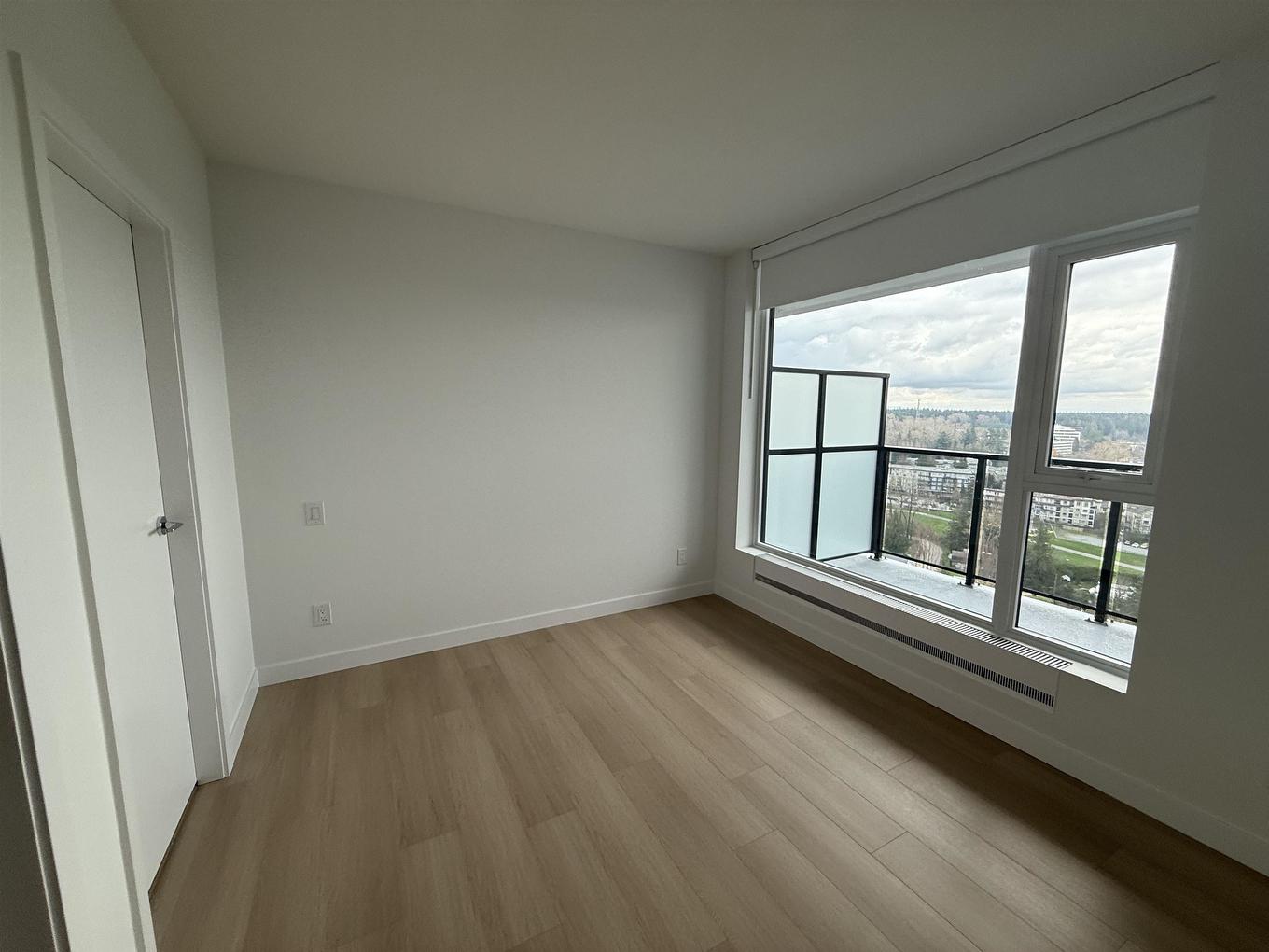 2210-13725 George Junction, Surrey, BC