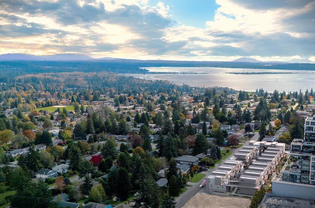 125-1539 Maple Street, White Rock, BC