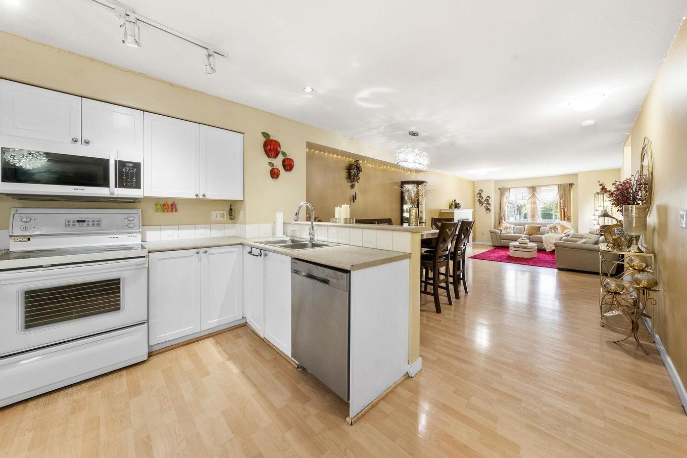 61-12711 64 Avenue, Surrey, BC