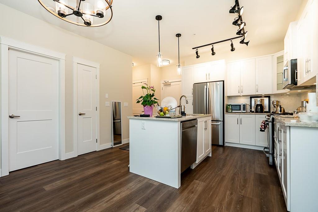 408-11077 Ravine Road, Surrey, BC