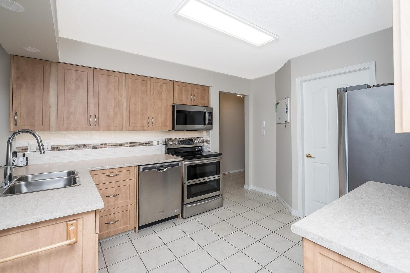 209-32145 Old Yale Road, Abbotsford, BC