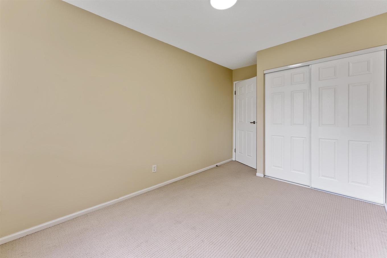 106-1331 Fir Street, White Rock, BC