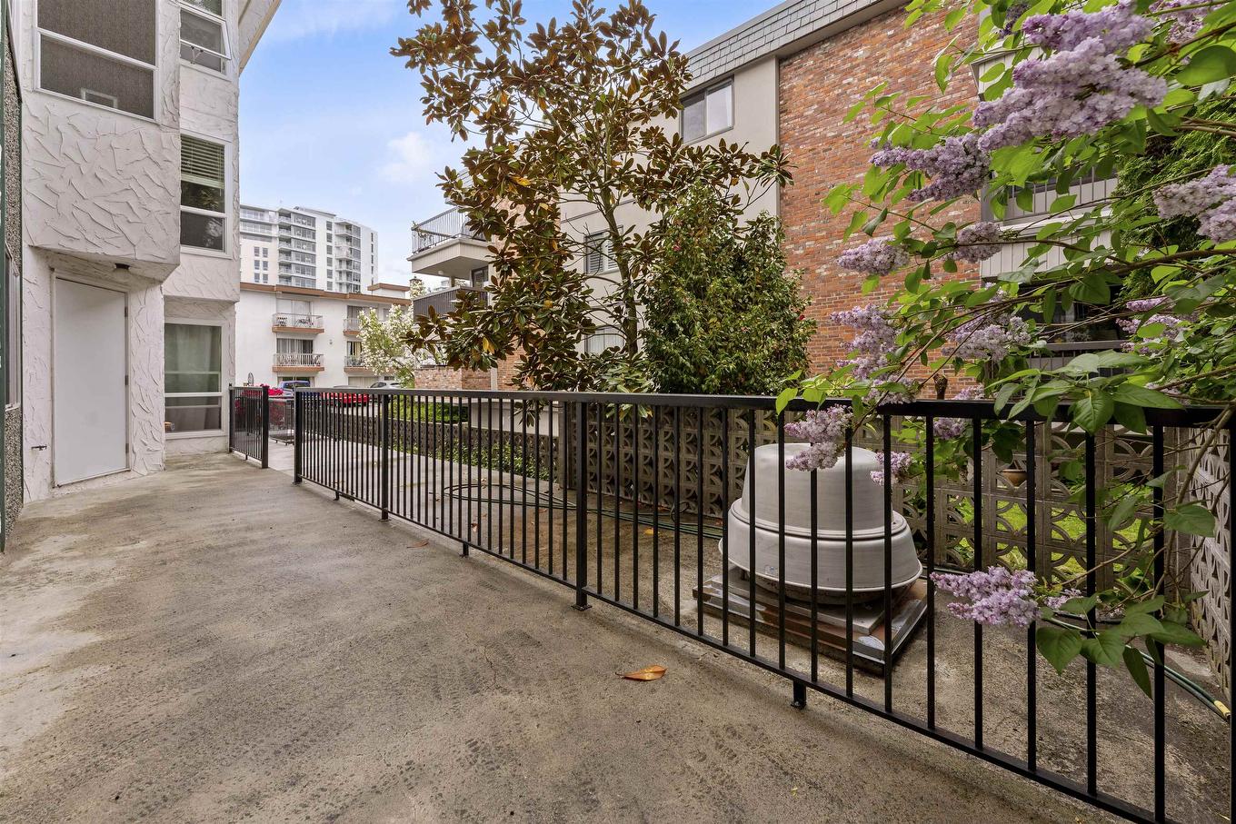 106-1331 Fir Street, White Rock, BC