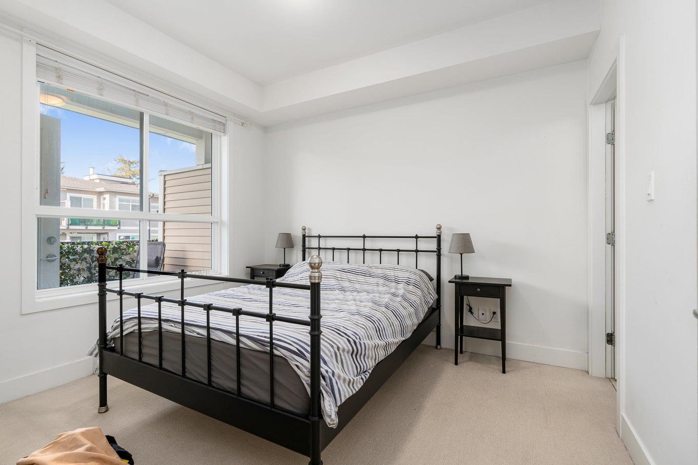 410-6468 195A Street, Surrey, BC