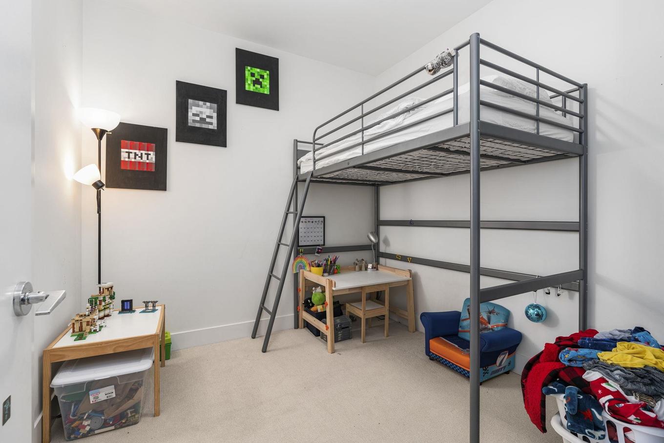 410-6468 195A Street, Surrey, BC