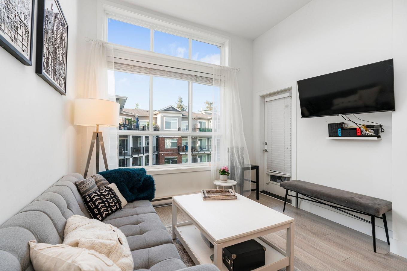 410-6468 195A Street, Surrey, BC