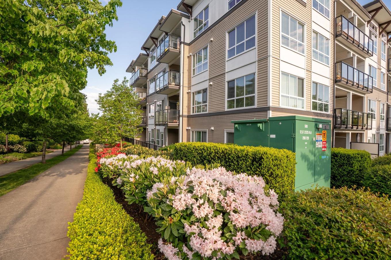 410-6468 195A Street, Surrey, BC