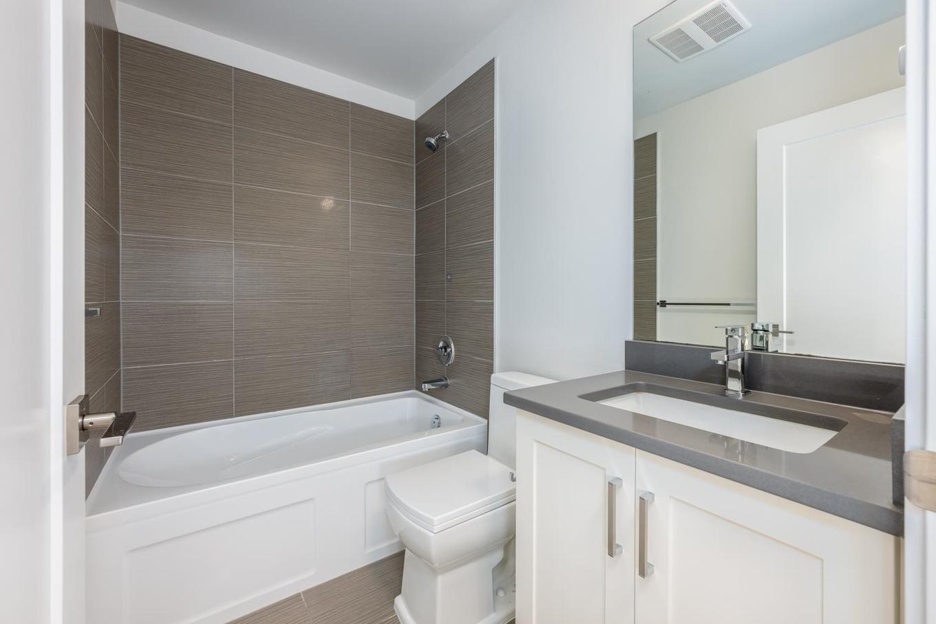 19-21150 76A Avenue, Langley, BC