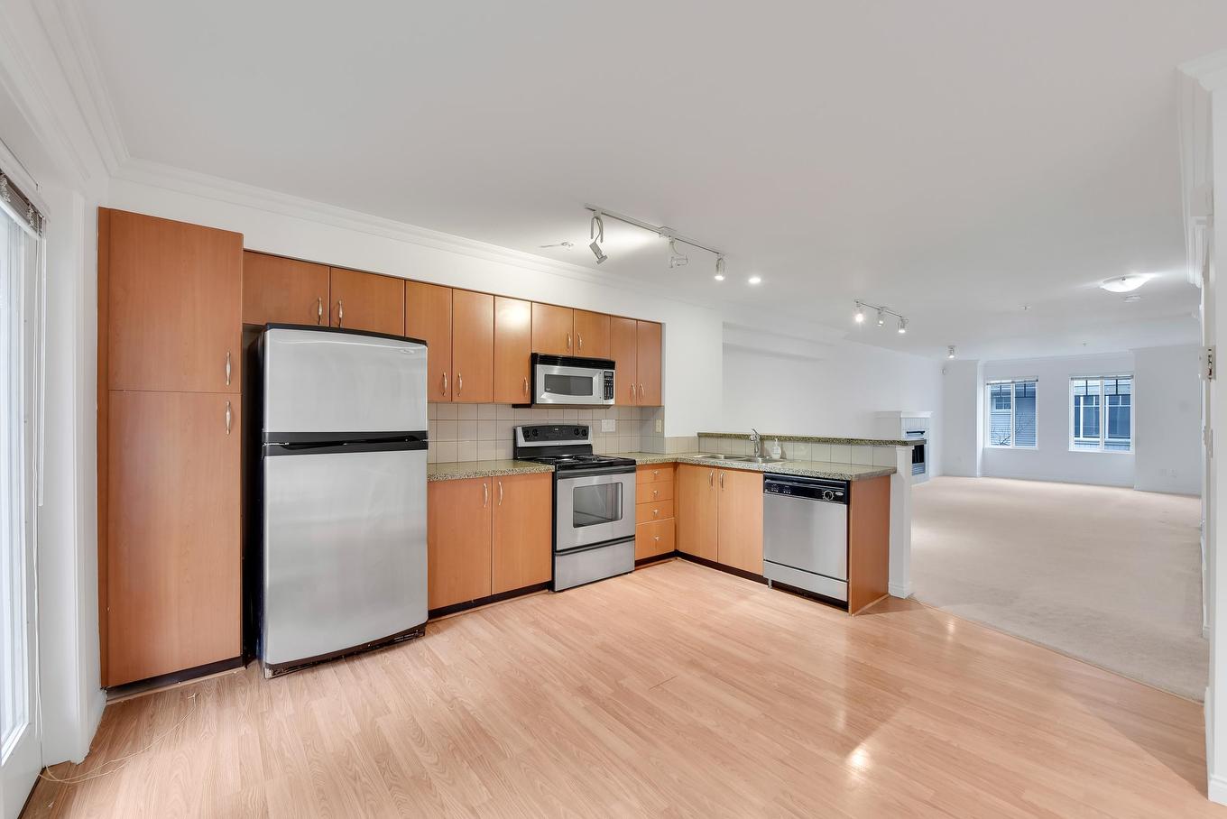 76-12040 68 Avenue, Surrey, BC