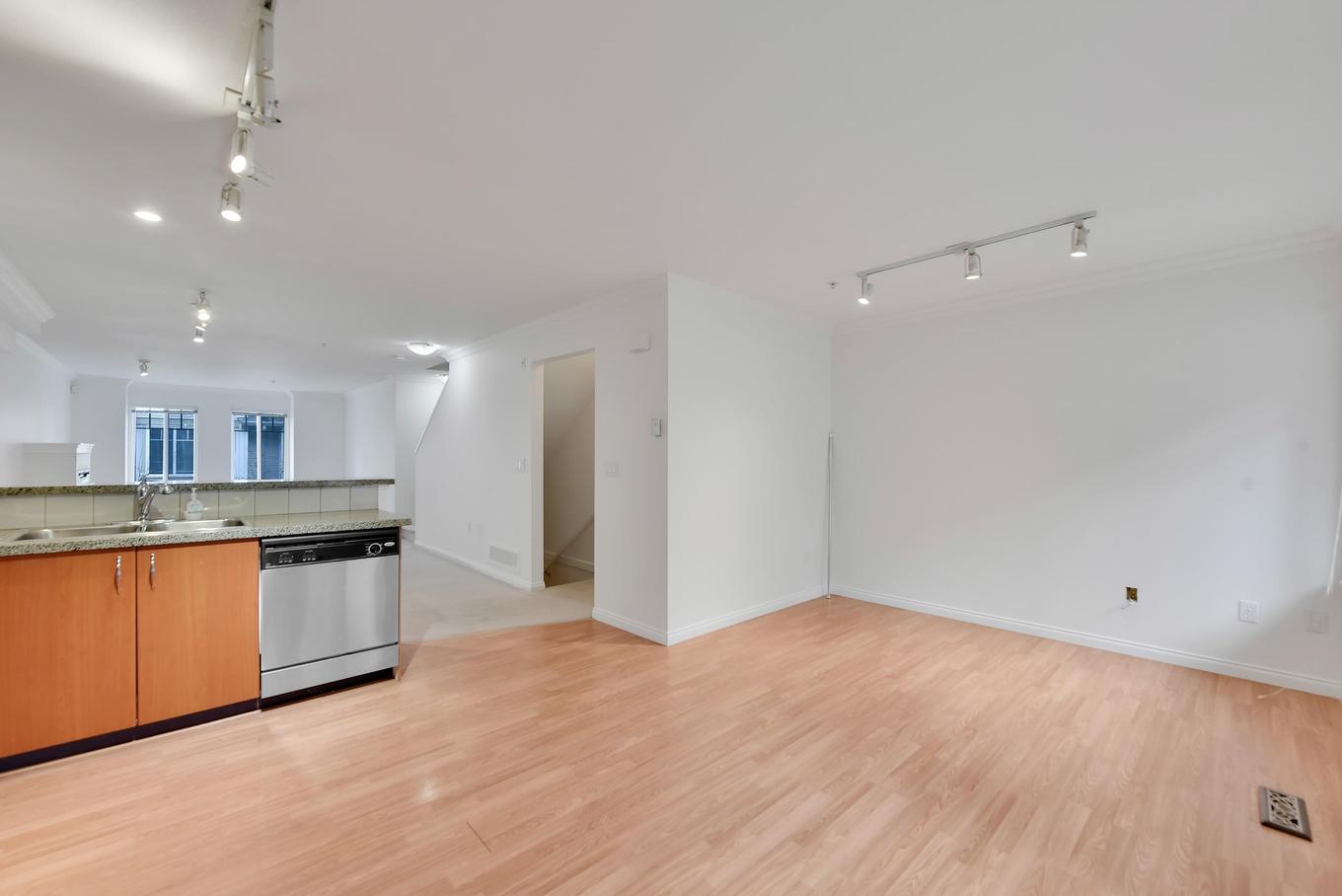 76-12040 68 Avenue, Surrey, BC