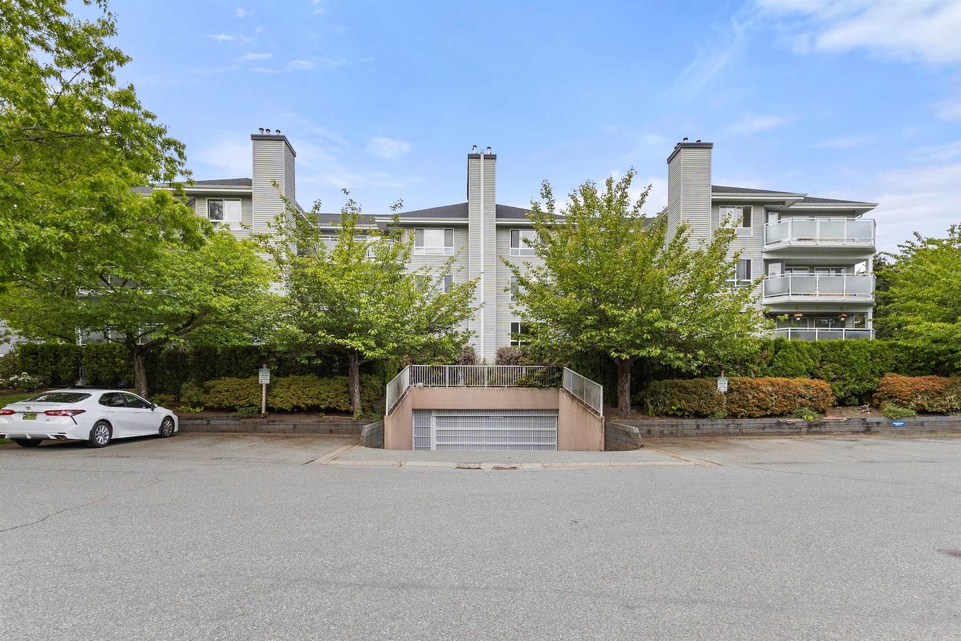 405-13680 84 Avenue, Surrey, BC