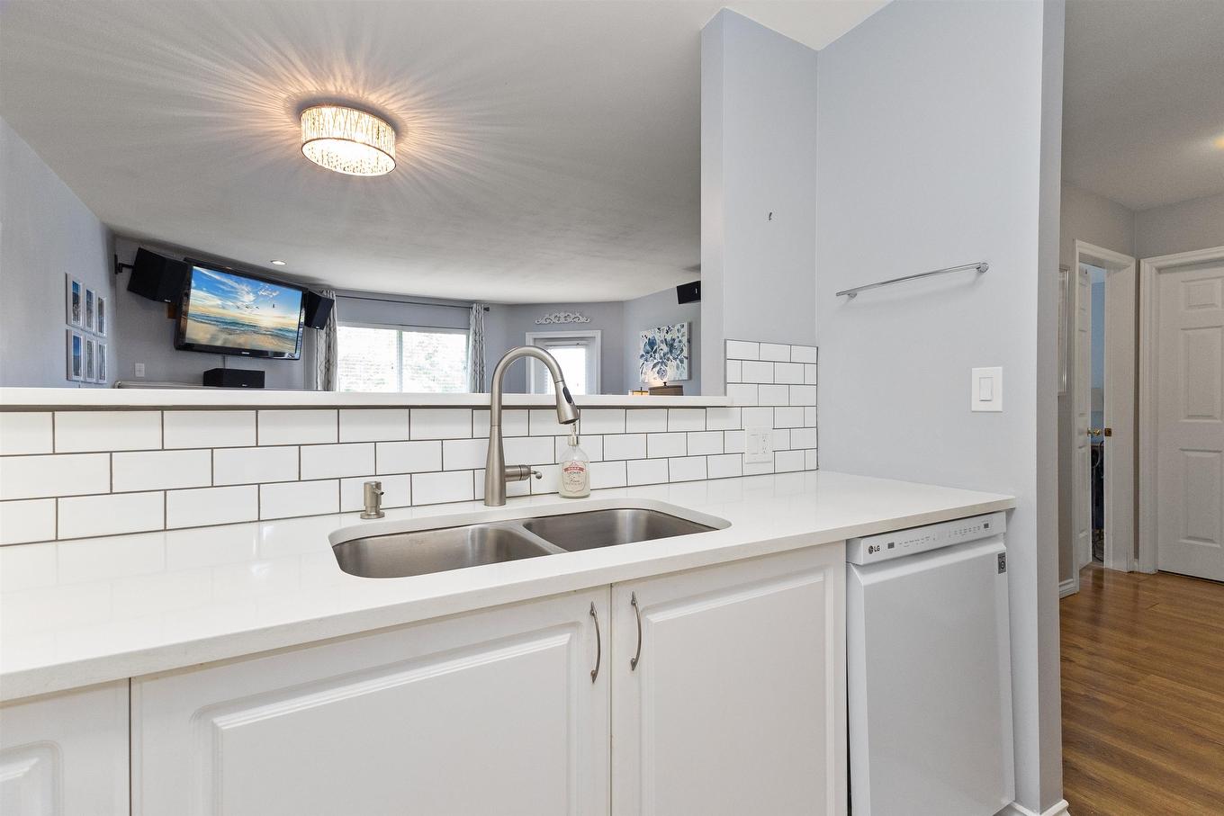 405-13680 84 Avenue, Surrey, BC