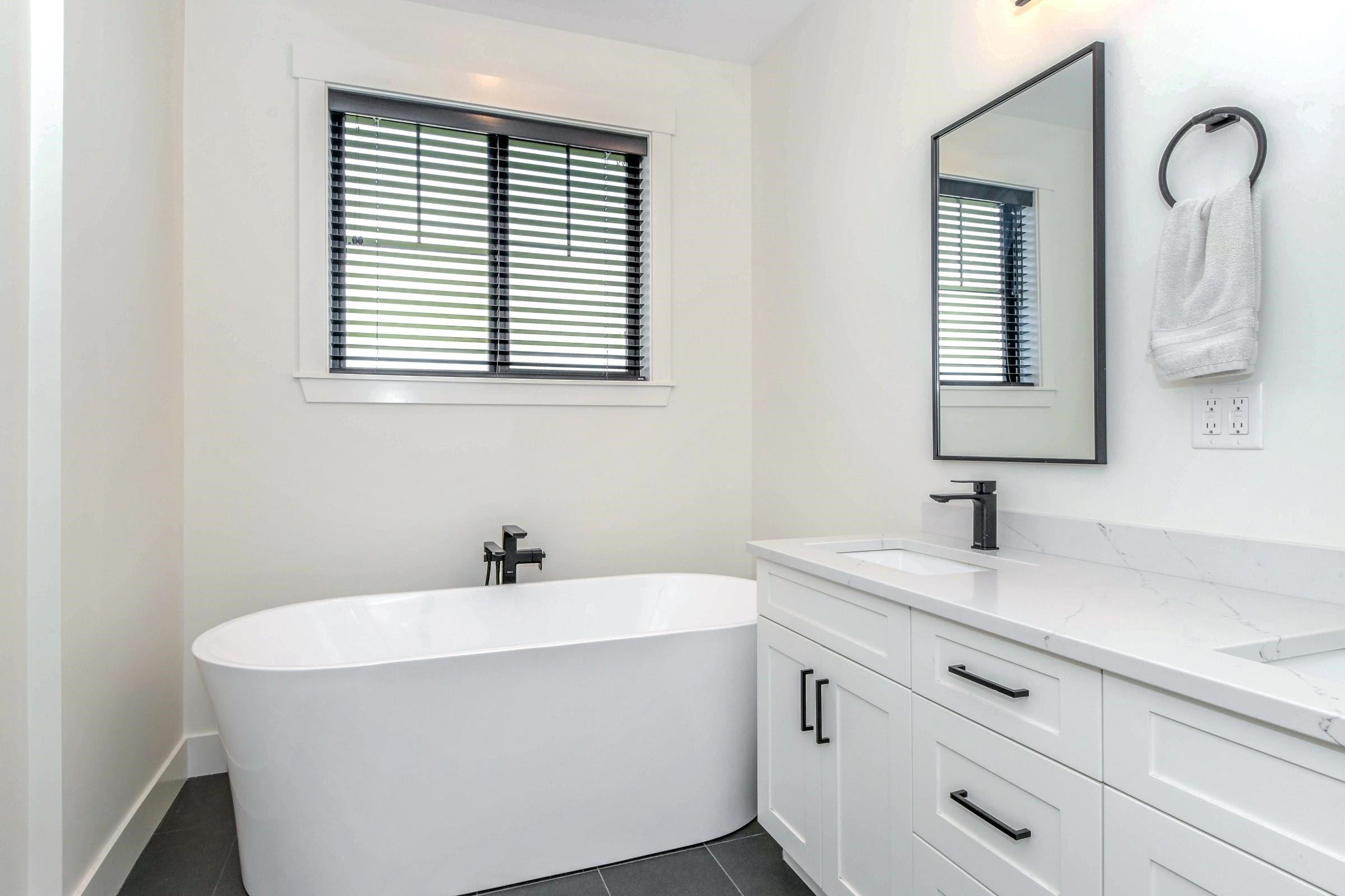 10080 Mountainview Road, Mission, BC